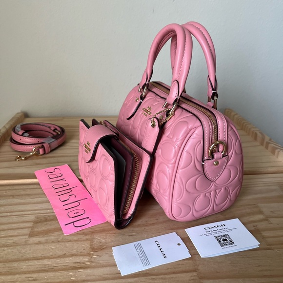 ✅Coach Set - Picture 3 of 16